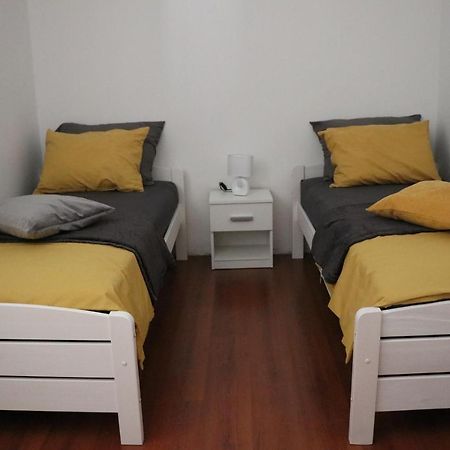 Nona Lili Apartment Ізола Екстер'єр фото